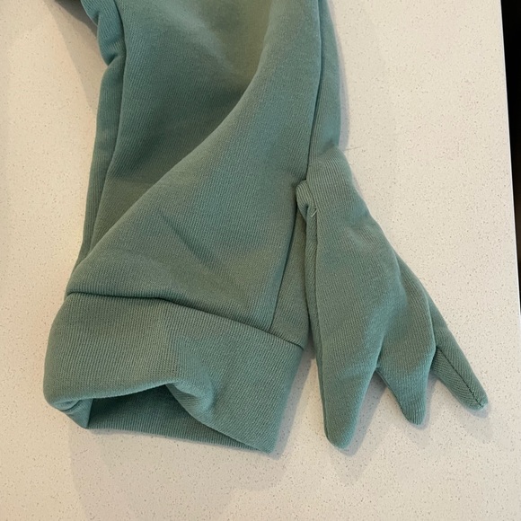 Medium Frog hoodie with frog finger and hood!! - Picture 5 of 7